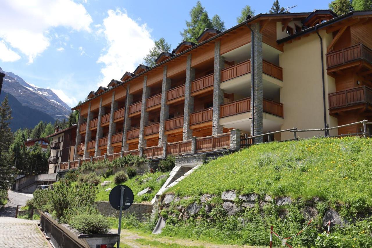 Residence Regina Delle Alpi Santa Caterina Valfurva Buitenkant foto